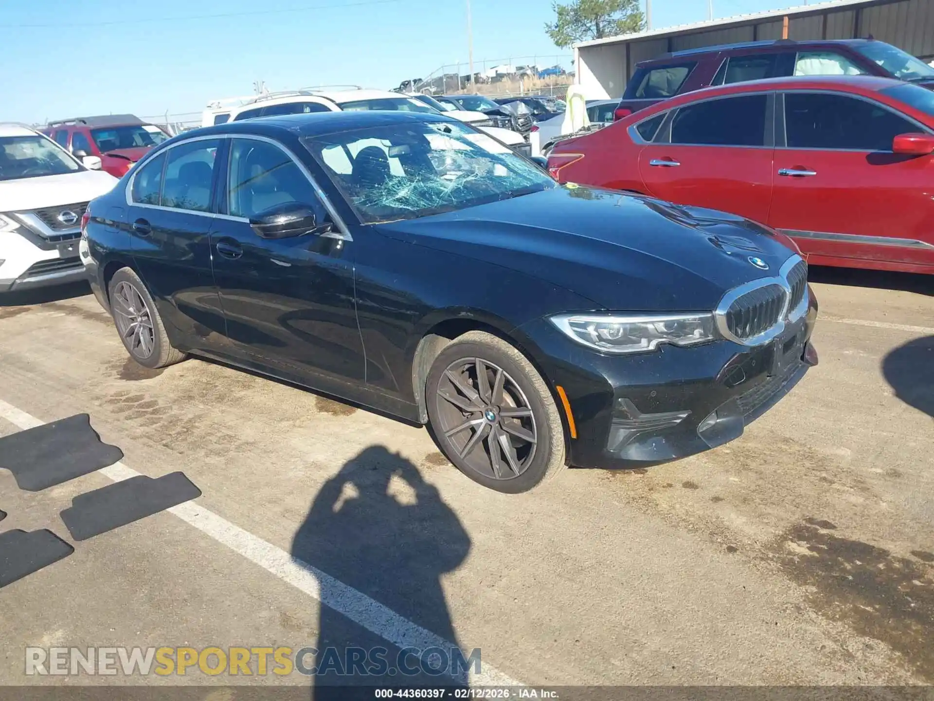 1 Photograph of a damaged car 3MW5R7J06M8B71752 BMW 330I 2021