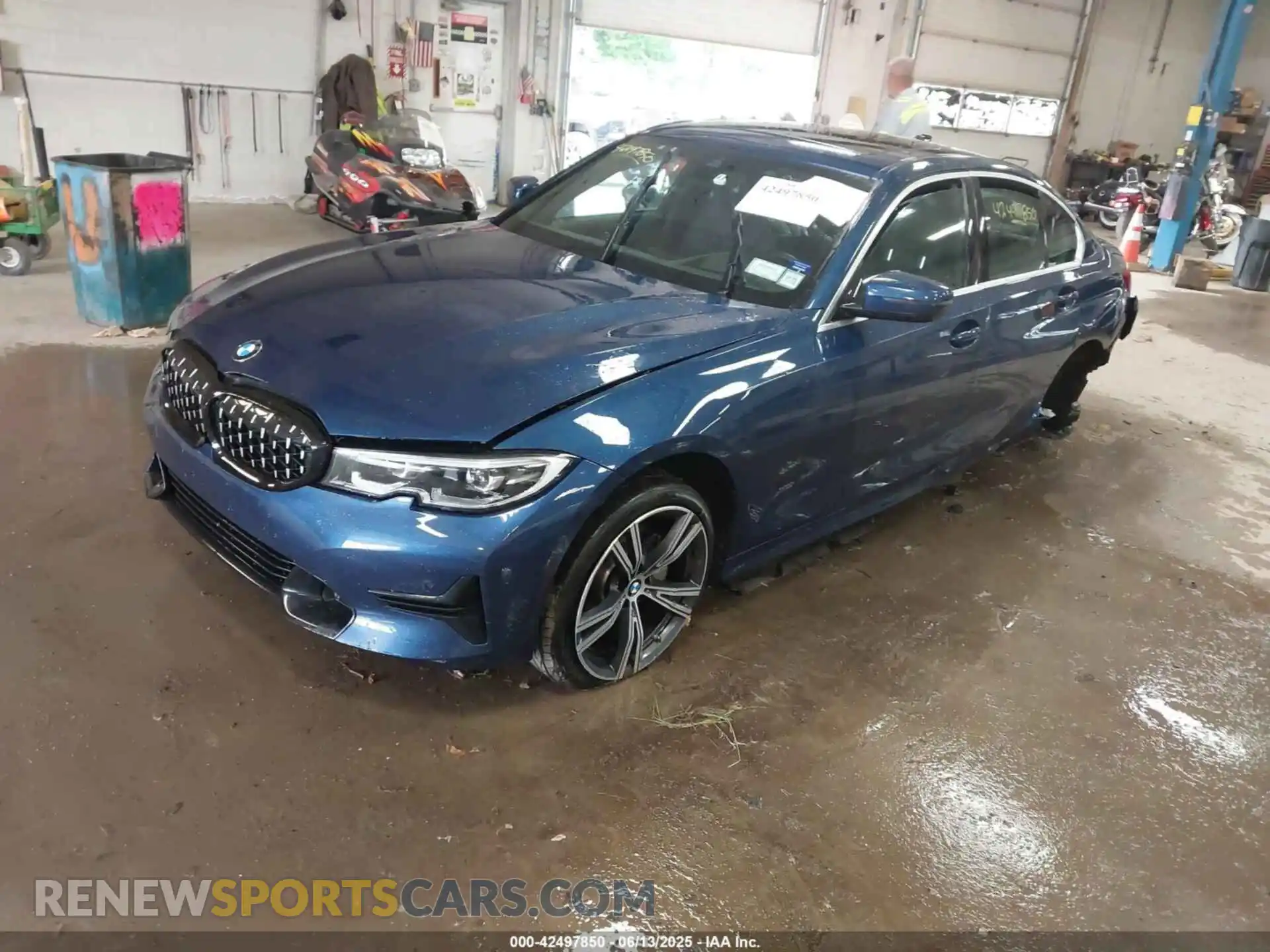 2 Photograph of a damaged car 3MW5R7J06M8B71931 BMW 330I 2021