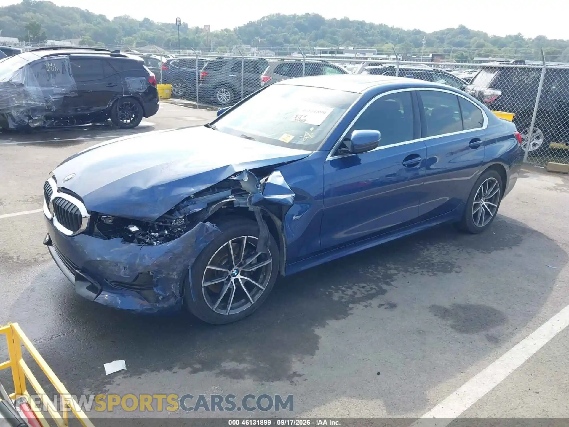 2 Photograph of a damaged car 3MW5R7J07M8C08338 BMW 330I 2021
