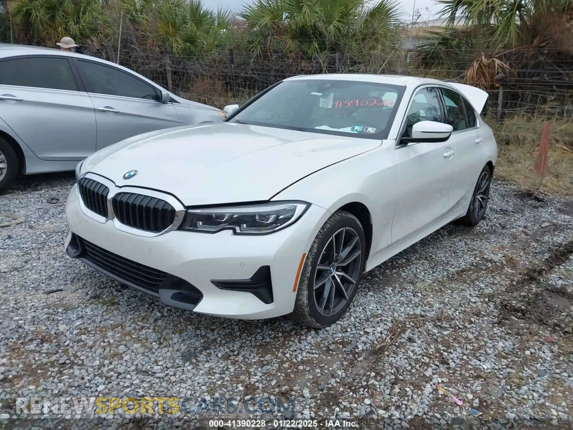 2 fotografías del automóvil dañado 3MW5R7J07M8C13376 BMW 330I 2021