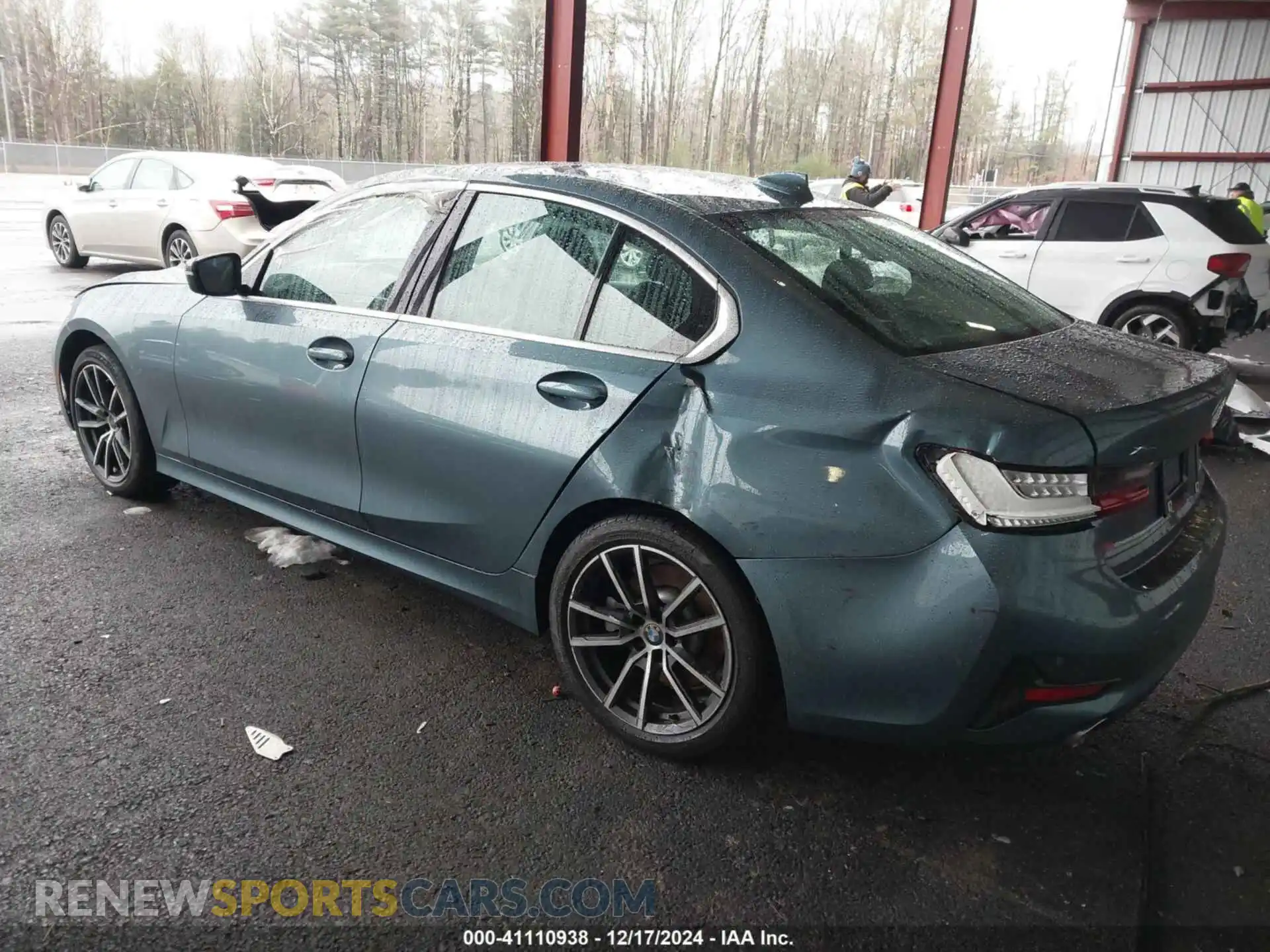 3 Photograph of a damaged car 3MW5R7J0XM8B58745 BMW 330I 2021