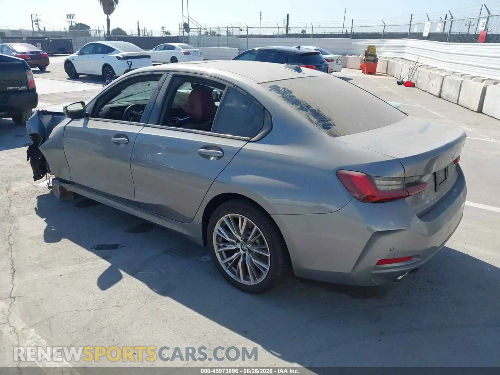 3 Photograph of a damaged car 3MW69FF04P8D11051 BMW 330I 2023