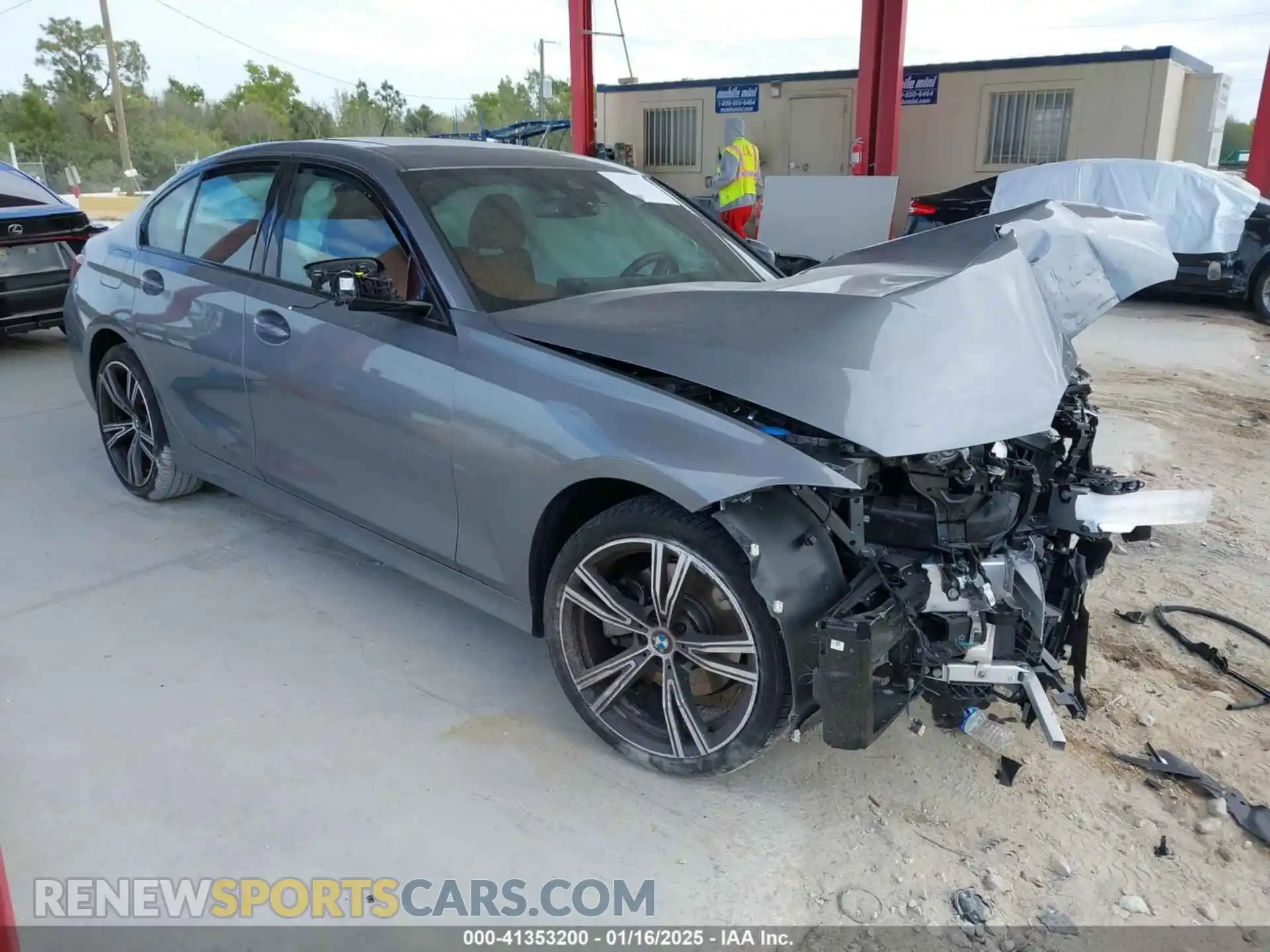 1 Photograph of a damaged car 3MW89FF00P8D00217 BMW 330I 2023