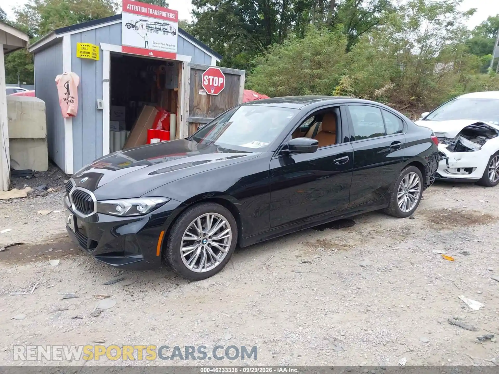 2 fotografías del automóvil dañado 3MW89FF02P8D04642 BMW 330I 2023