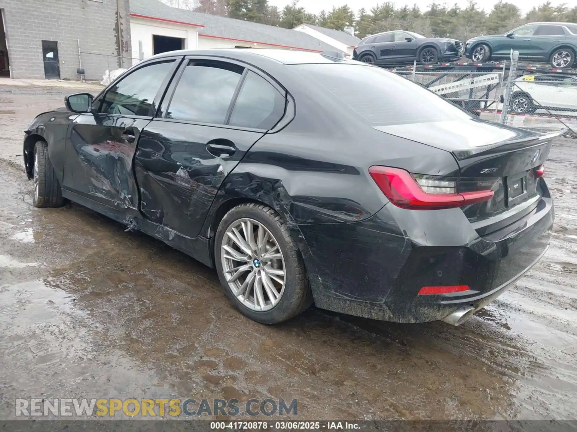 3 Photograph of a damaged car 3MW89FF02P8D32134 BMW 330I 2023