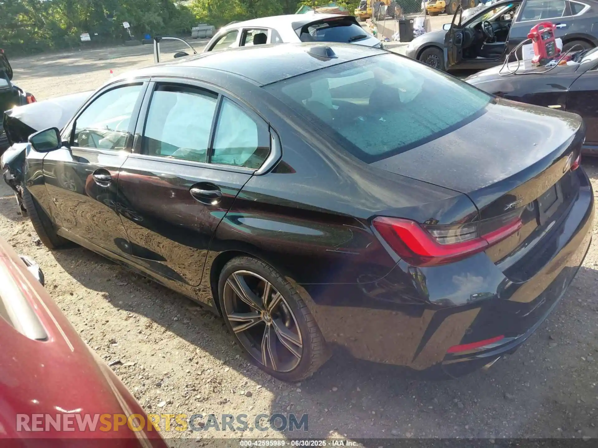 3 Photograph of a damaged car 3MW89FF07P8D62178 BMW 330I 2023