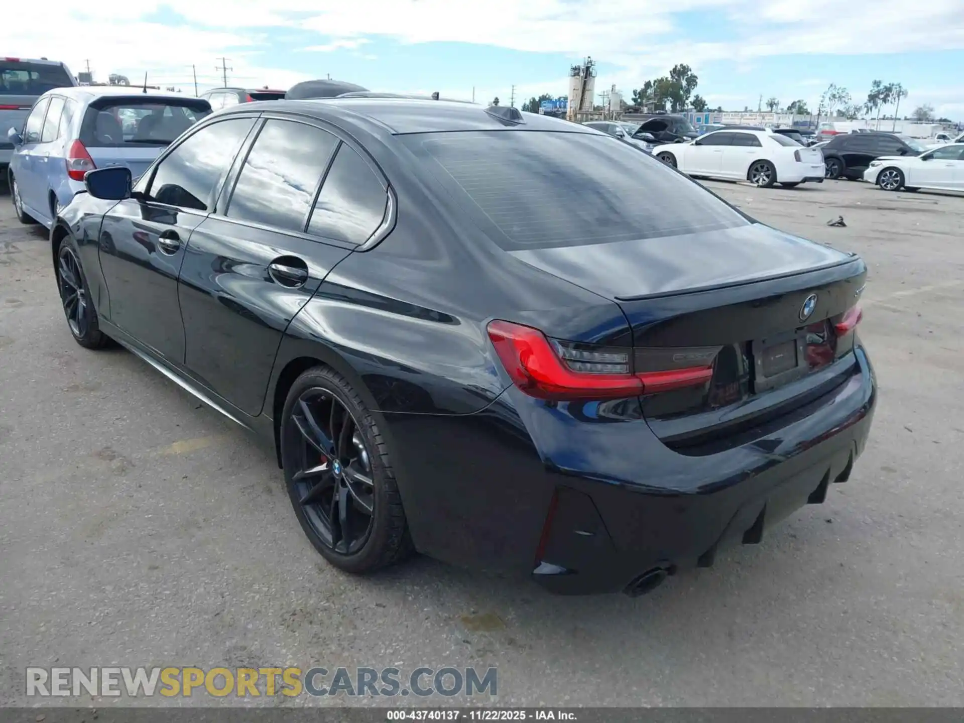 3 Photograph of a damaged car 3MW69FF09R8E80906 BMW 330I 2024