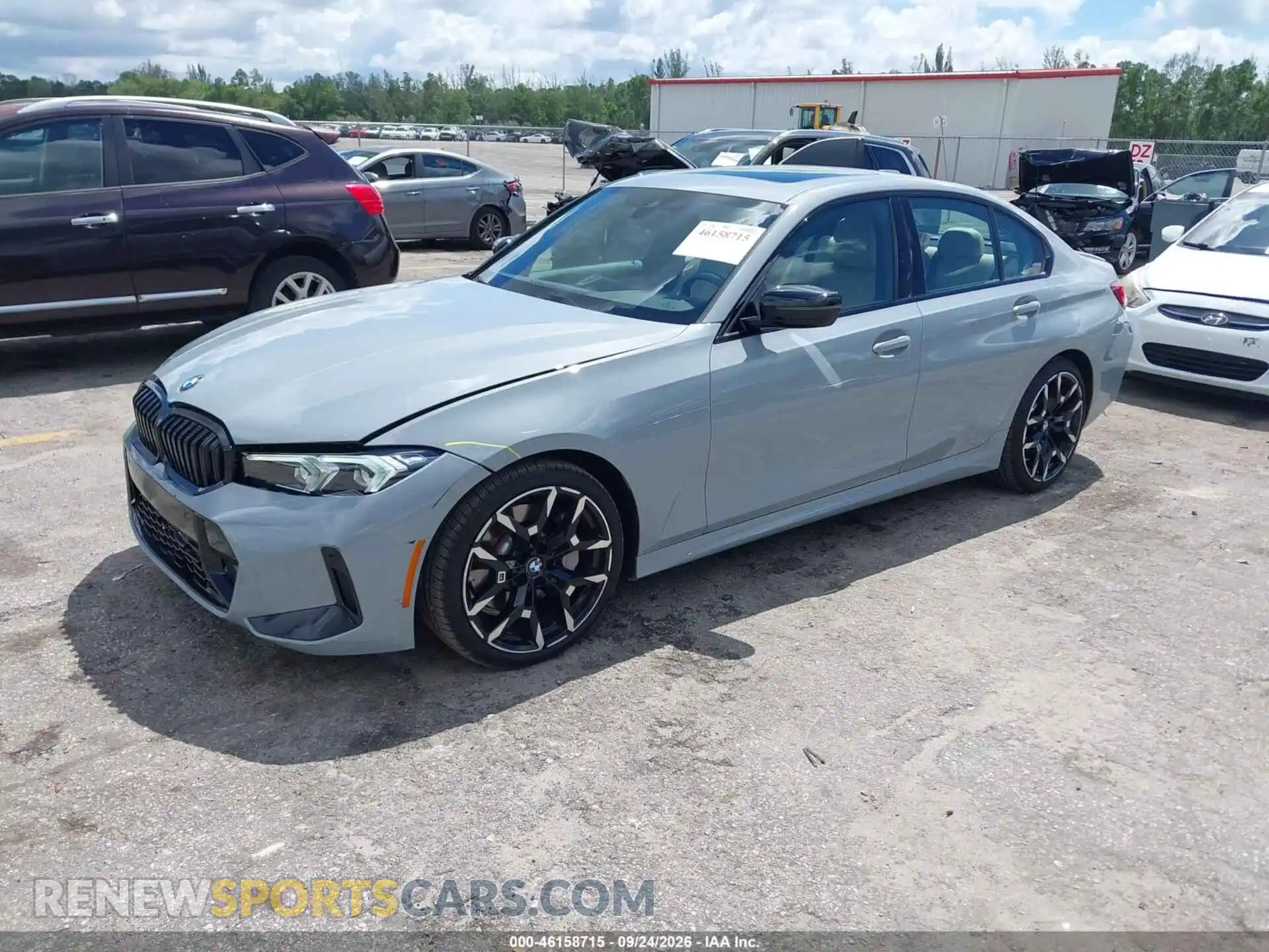 2 Фотография поврежденного автомобиля 3MW69CW08S8F03645 BMW 330I 2025