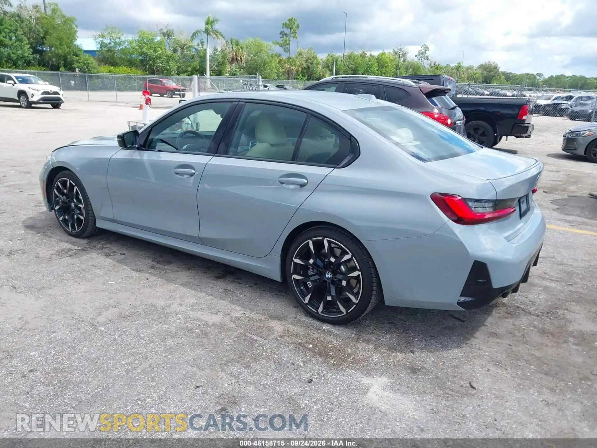 3 Фотография поврежденного автомобиля 3MW69CW08S8F03645 BMW 330I 2025