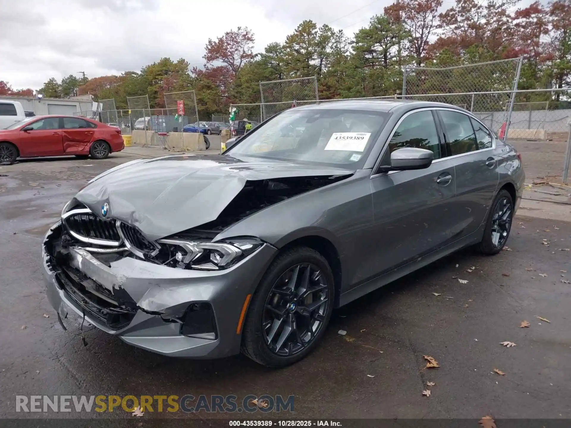 2 Фотография поврежденного автомобиля 3MW89CW0XS8F15949 BMW 330I 2025