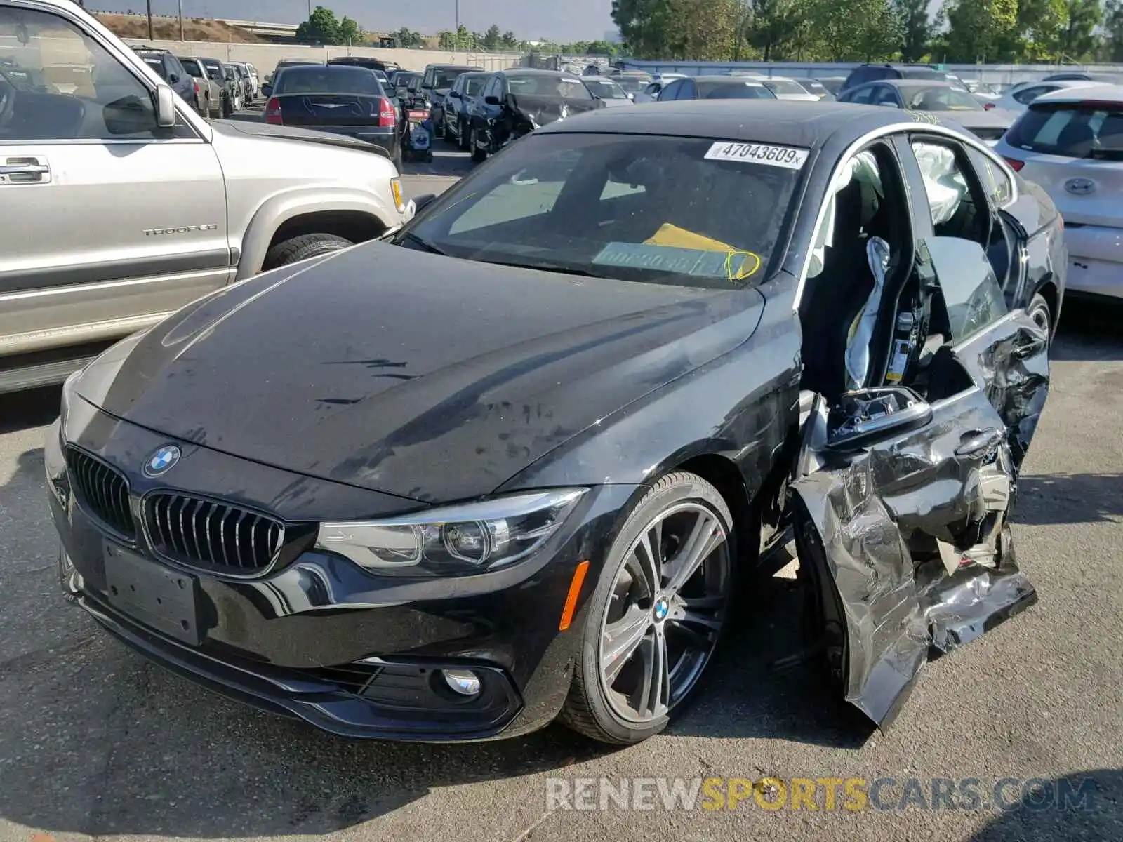 2 Photograph of a damaged car WBA4J1C51KBM13755 BMW 4 SERIES 2019