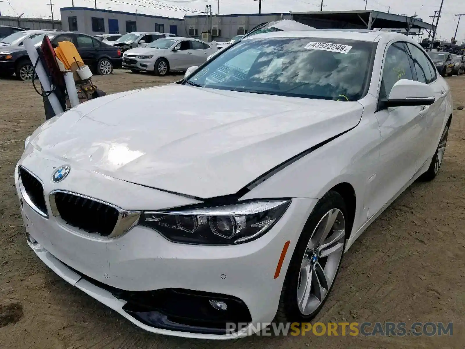 2 Фотография поврежденного автомобиля WBA4J1C59KBM16080 BMW 4 SERIES 2019