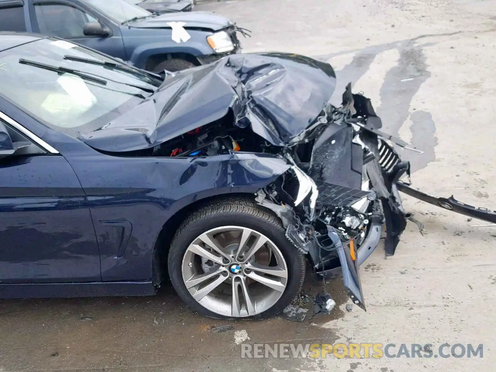 9 Photograph of a damaged car WBA4J3C57KBL09329 BMW 4 SERIES 2019