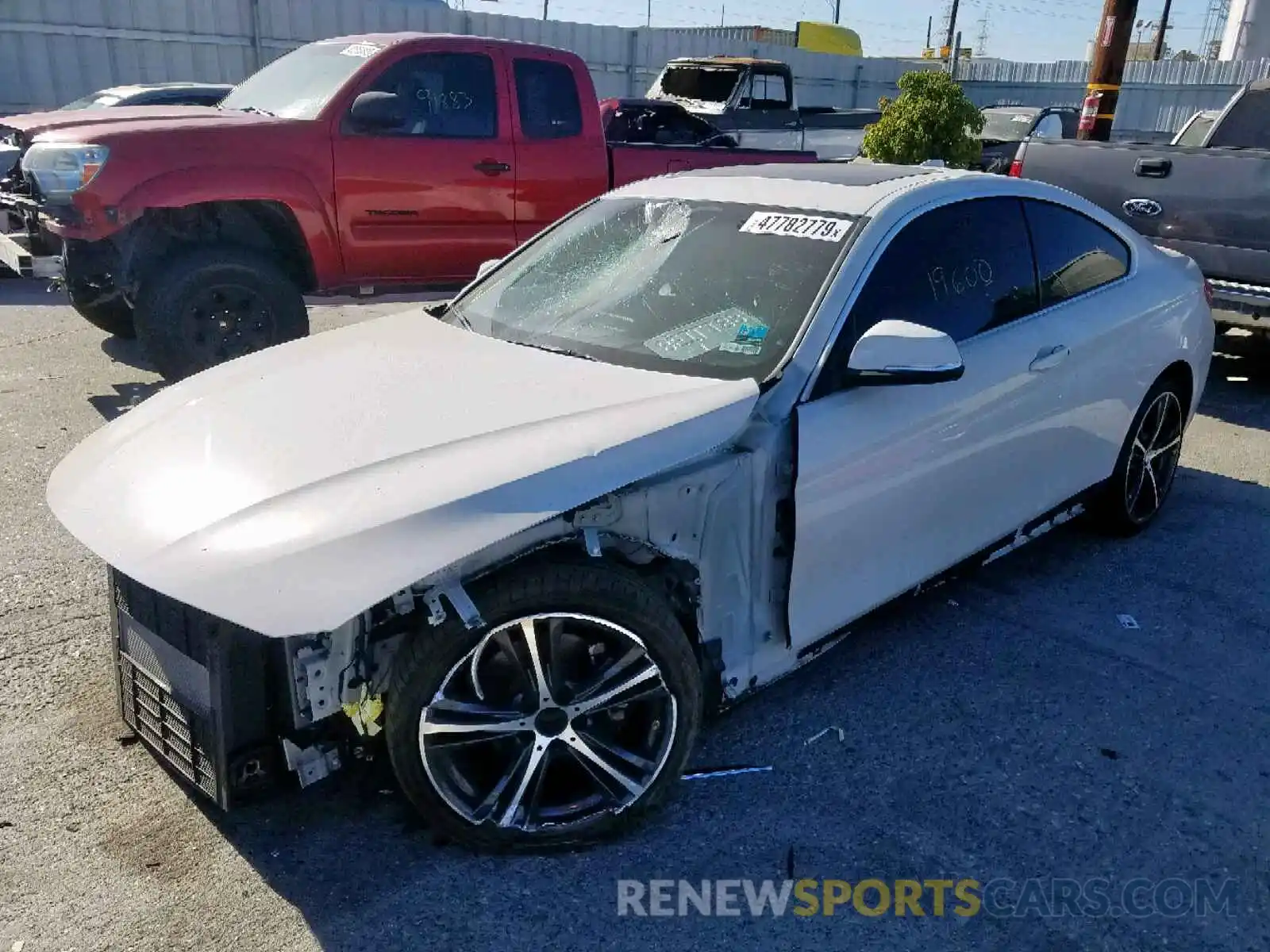 2 Photograph of a damaged car WBA4W3C52KAF91583 BMW 4 SERIES 2019