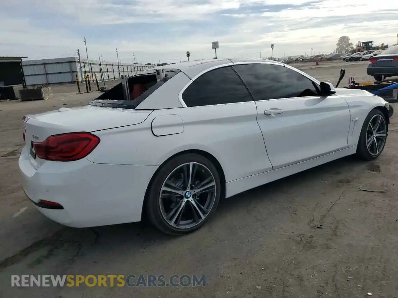 3 Photograph of a damaged car WBA4Z1C51KEE51237 BMW 4 SERIES 2019