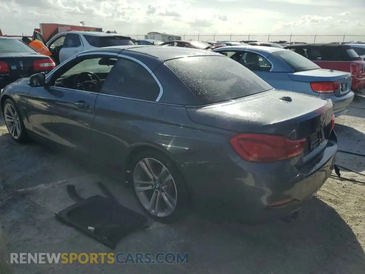 2 Photograph of a damaged car WBA4Z1C54KEE48686 BMW 4 SERIES 2019