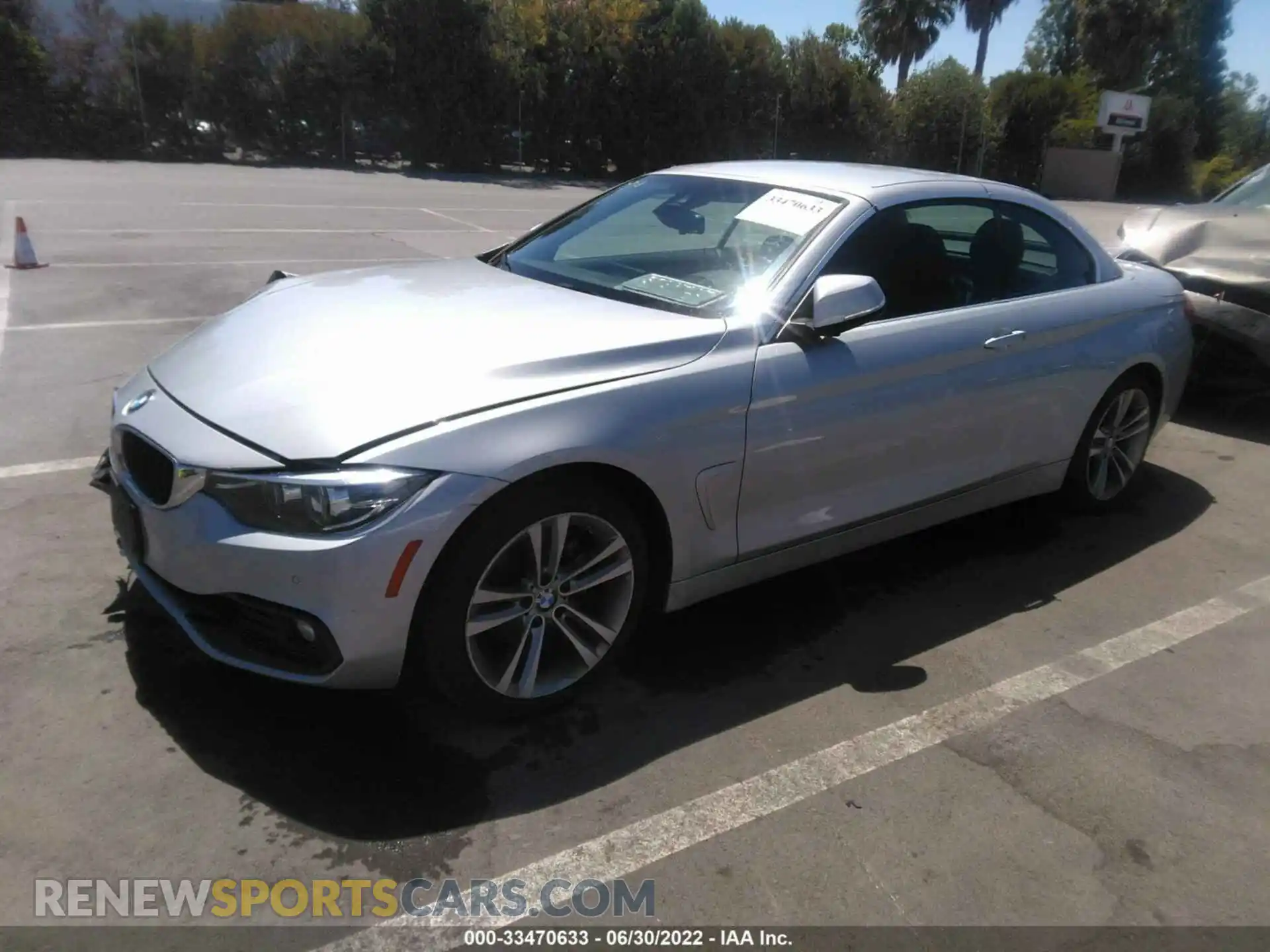2 Photograph of a damaged car WBA4Z1C5XKEE48725 BMW 4 SERIES 2019