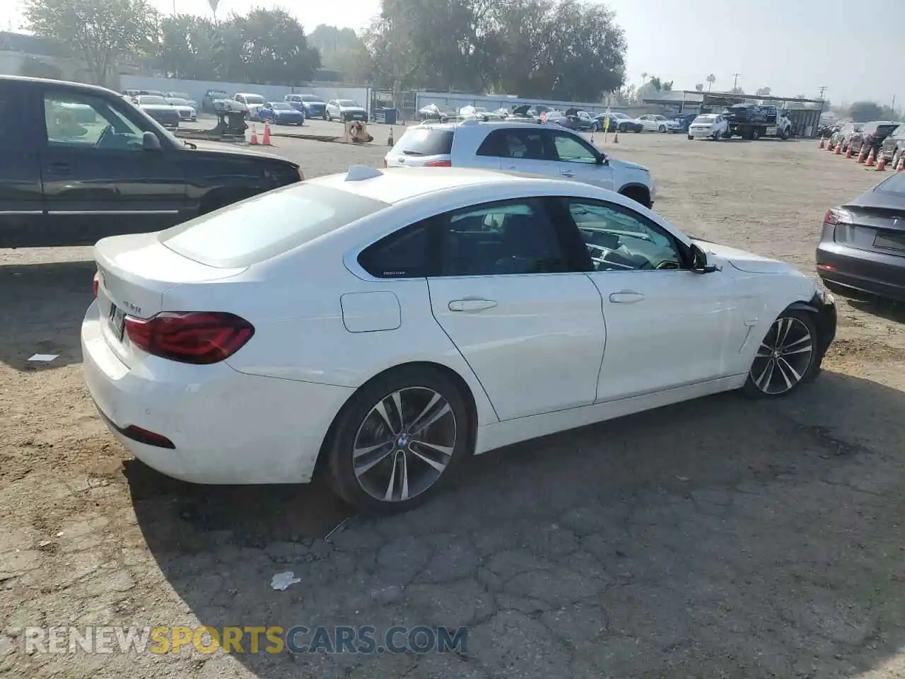 3 Photograph of a damaged car WBA4J1C01LBU67532 BMW 4 SERIES 2020