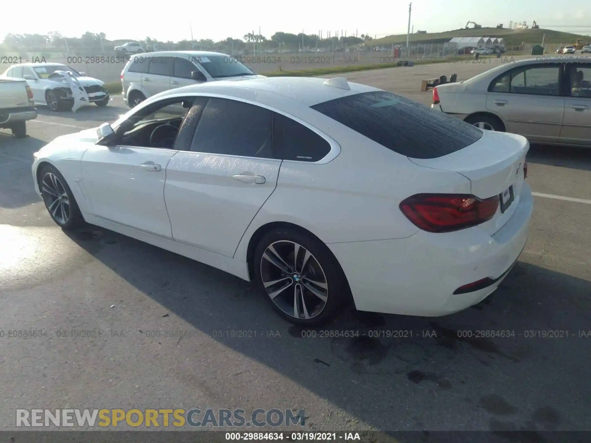 3 Photograph of a damaged car WBA4J1C03LBU68200 BMW 4 SERIES 2020