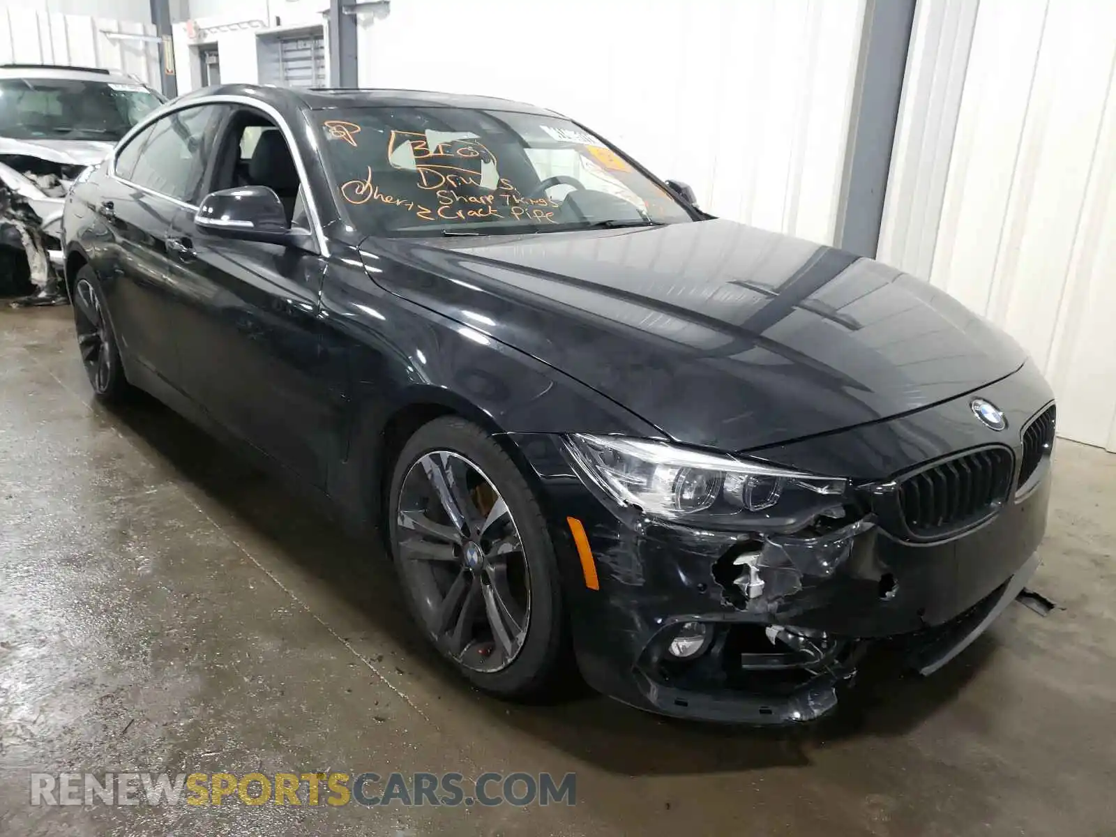 1 Фотография поврежденного автомобиля WBA4J1C03LCE02632 BMW 4 SERIES 2020