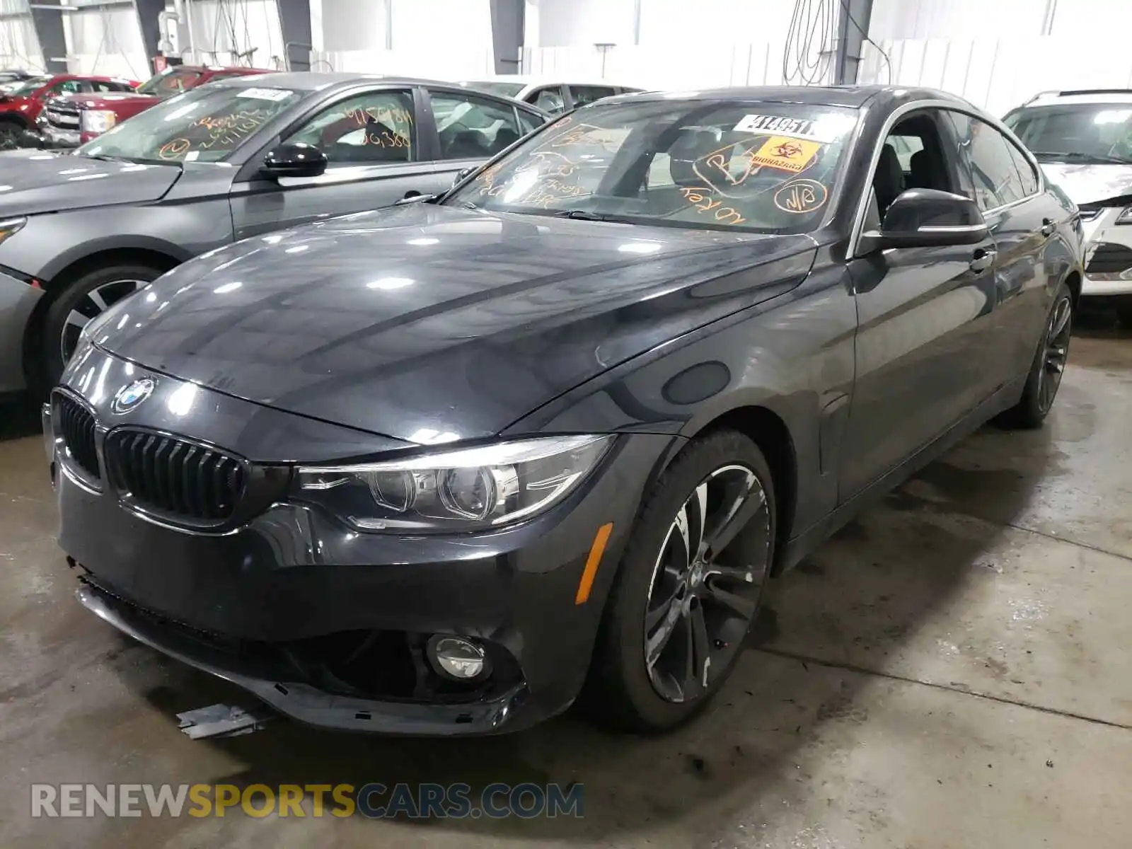 2 Фотография поврежденного автомобиля WBA4J1C03LCE02632 BMW 4 SERIES 2020