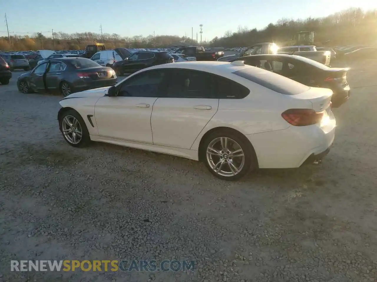 2 Photograph of a damaged car WBA4J3C01LBL11387 BMW 4 SERIES 2020