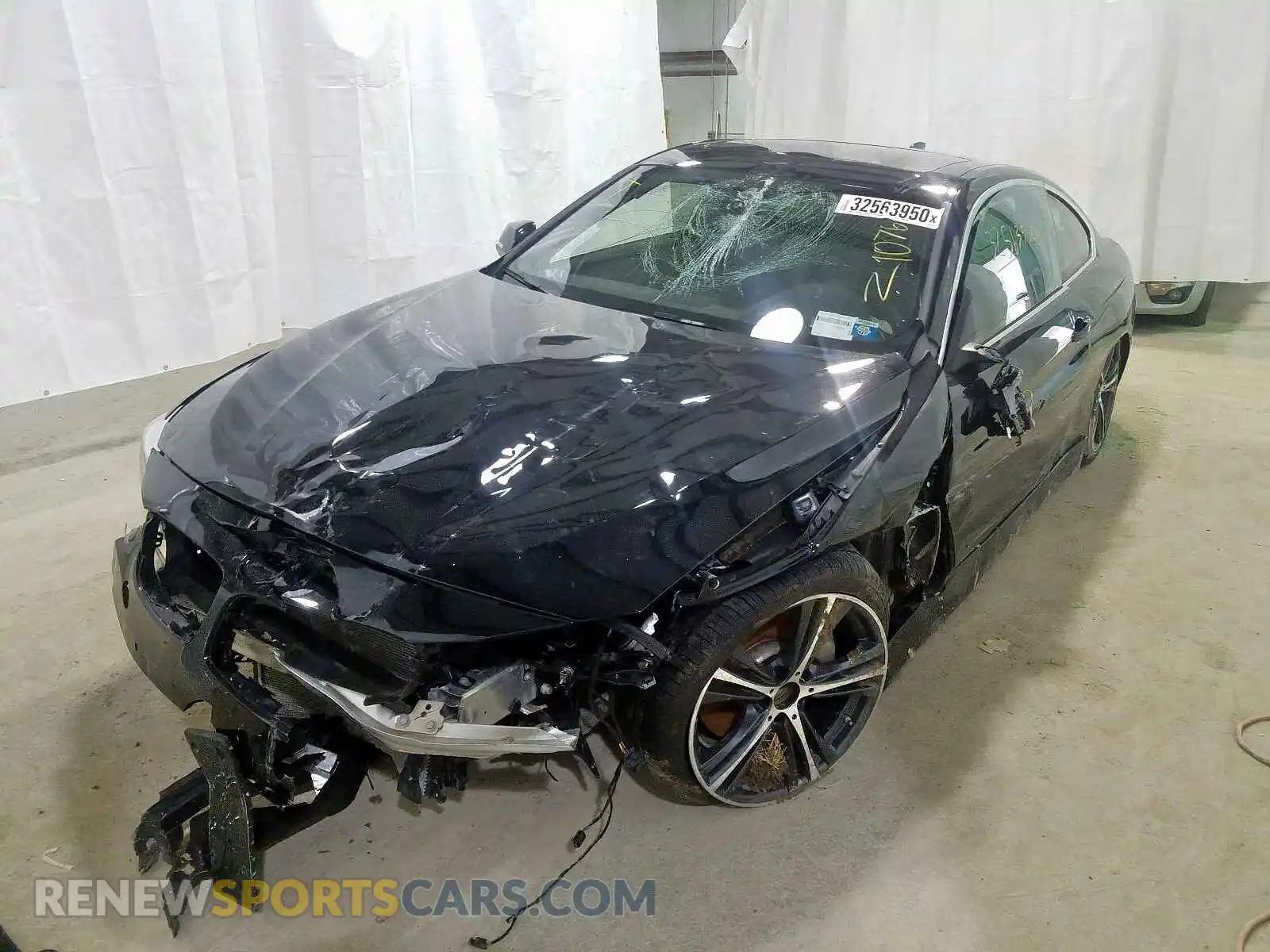 2 Photograph of a damaged car WBA4W9C01LAG90100 BMW 4 SERIES 2020