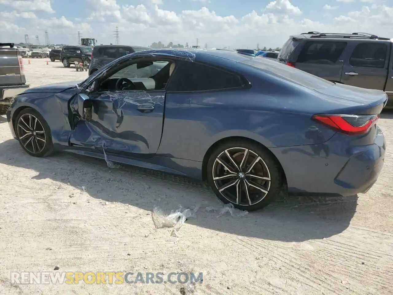 2 Photograph of a damaged car WBA53AP07MCF42936 BMW 4 SERIES 2021