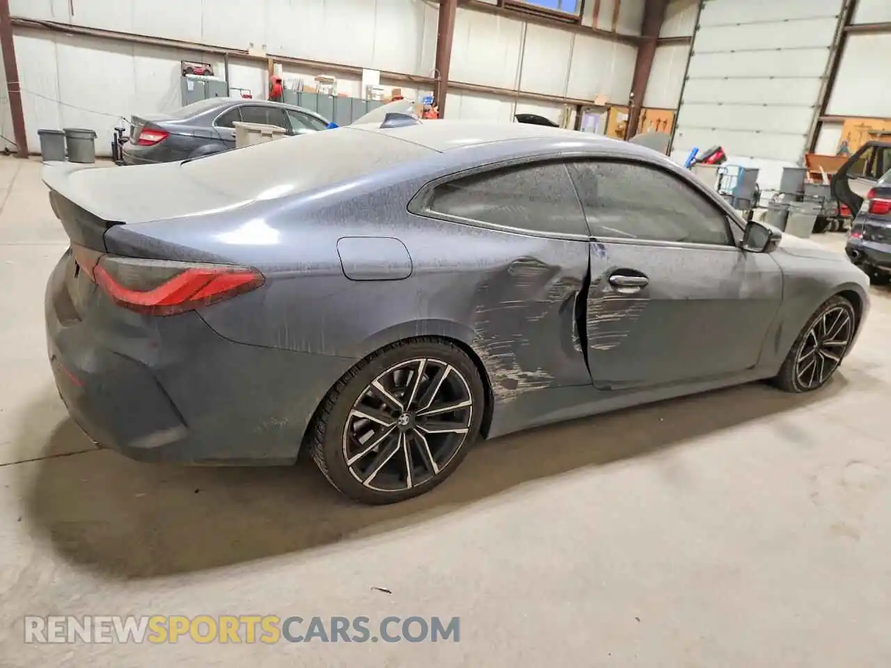 3 Photograph of a damaged car WBA73AP0XMCF10670 BMW 4 SERIES 2021
