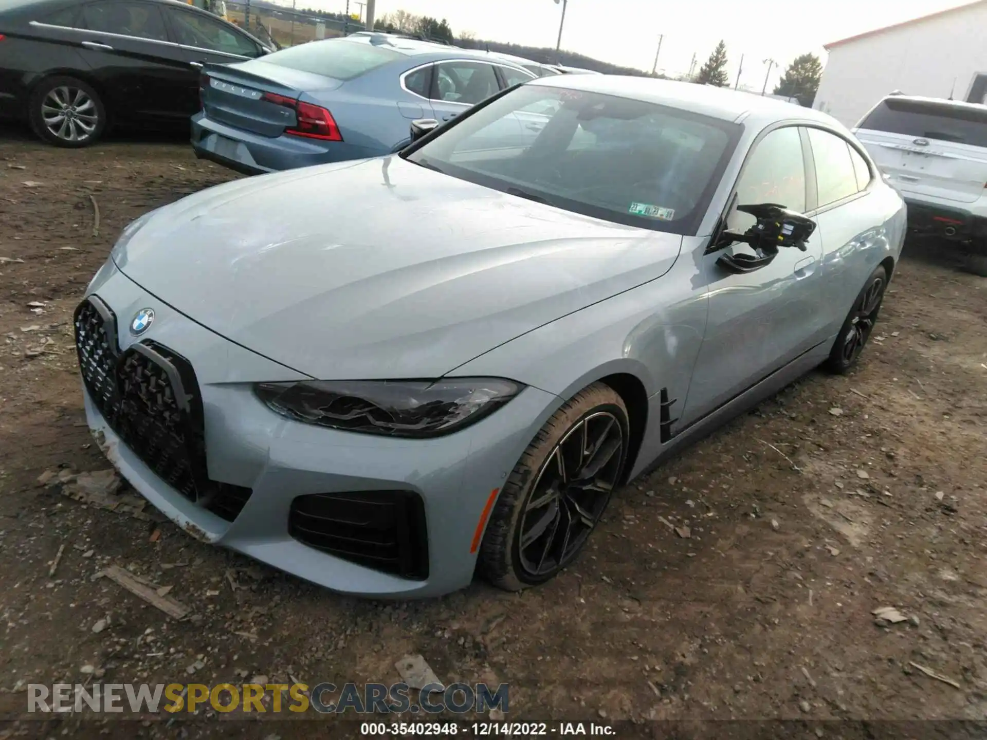 2 fotografías del automóvil dañado WBA13AW00NFM01770 BMW 4 SERIES 2022