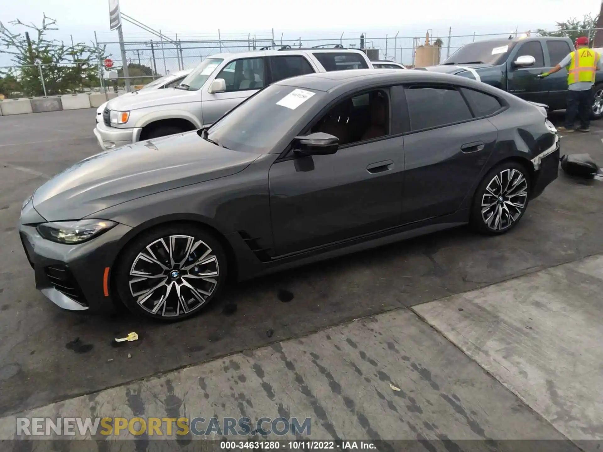 2 Photograph of a damaged car WBA13AW04NFM01416 BMW 4 SERIES 2022