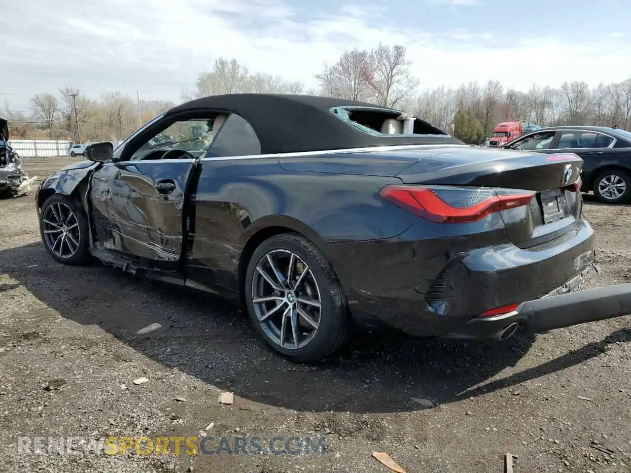 2 Photograph of a damaged car WBA23AT02NCH83569 BMW 4 SERIES 2022