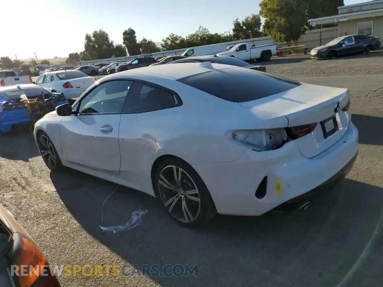 2 Photograph of a damaged car WBA53AP04NCJ27118 BMW 4 SERIES 2022