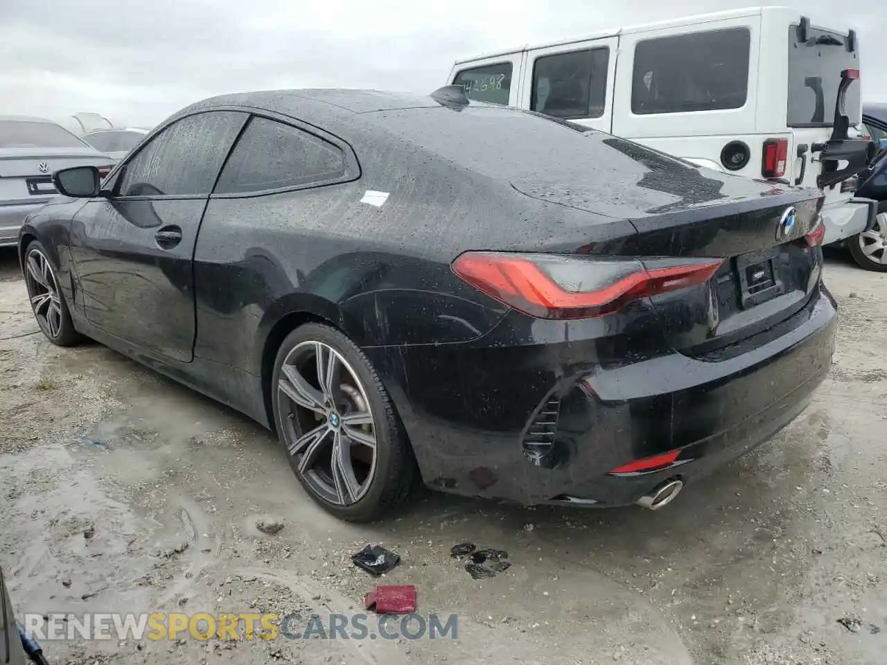 2 Photograph of a damaged car WBA53AP05NCL03173 BMW 4 SERIES 2022