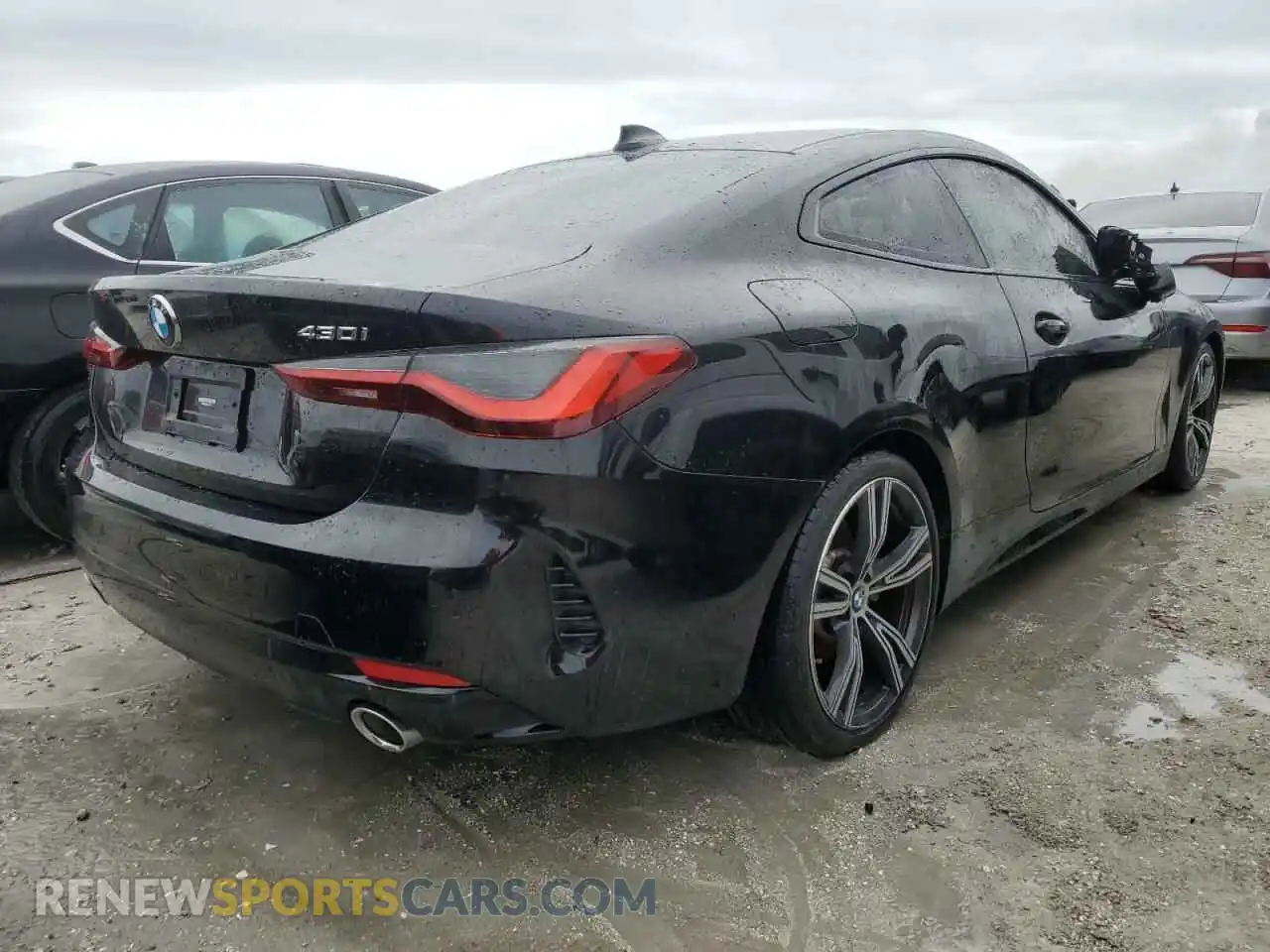 3 Photograph of a damaged car WBA53AP05NCL03173 BMW 4 SERIES 2022