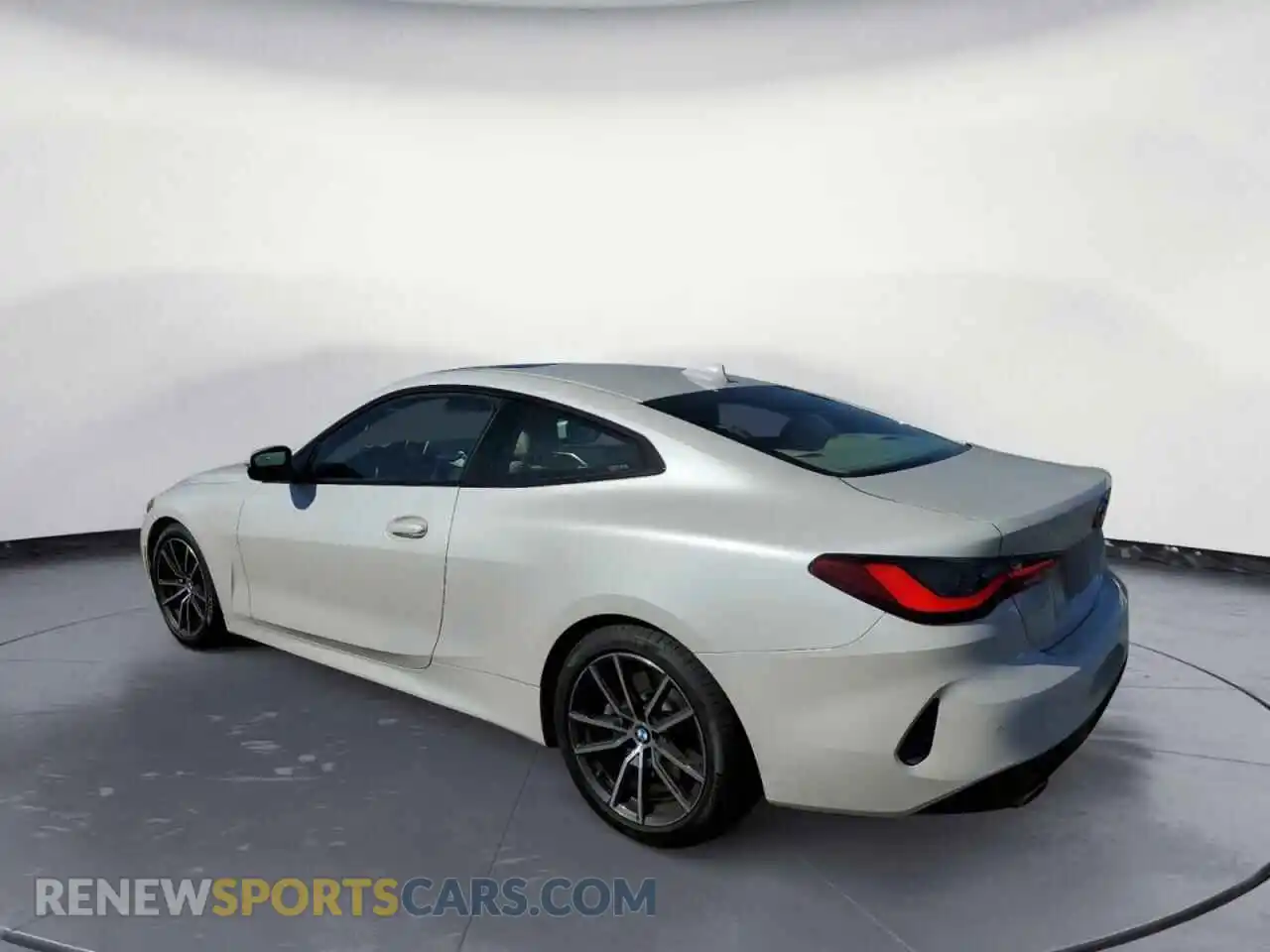 2 Photograph of a damaged car WBA53AP06NCH60741 BMW 4 SERIES 2022