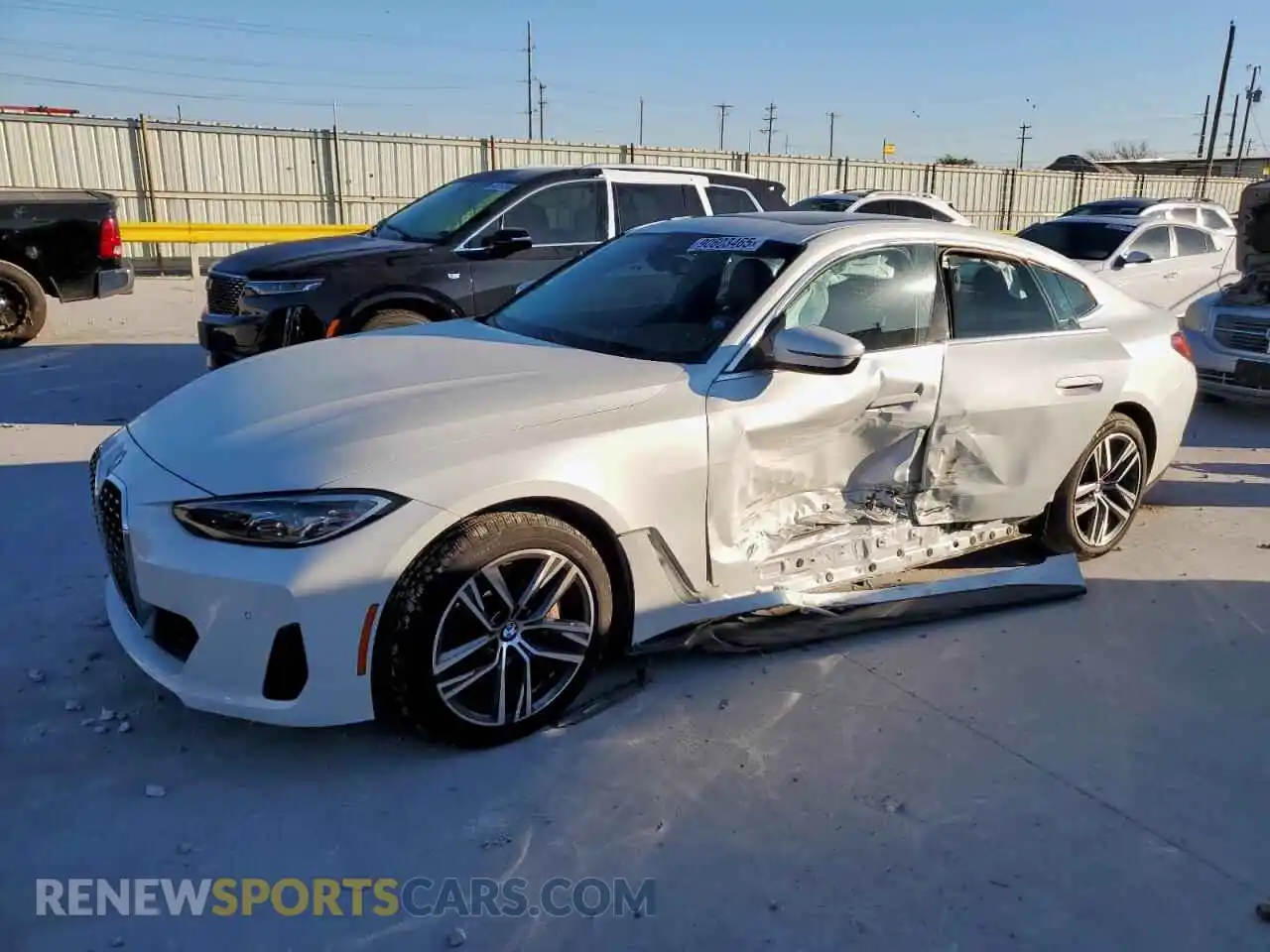 1 Photograph of a damaged car WBA63AV04NFM88659 BMW 4 SERIES 2022