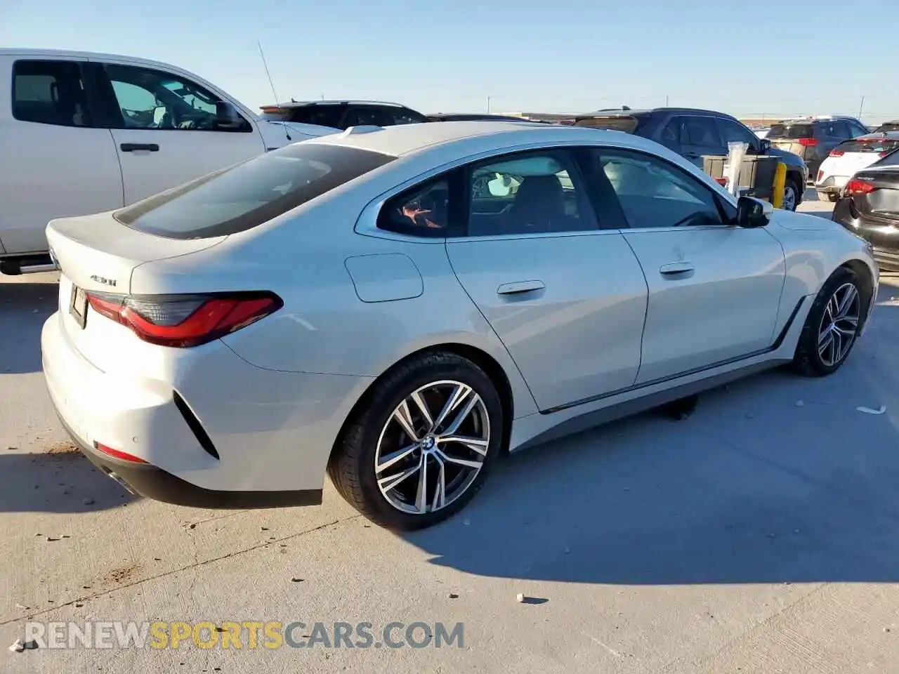 3 Photograph of a damaged car WBA63AV04NFM88659 BMW 4 SERIES 2022