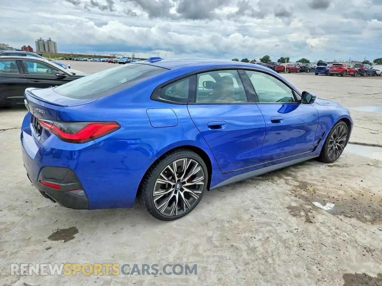 3 Photograph of a damaged car WBA63AV06NFM09833 BMW 4 SERIES 2022