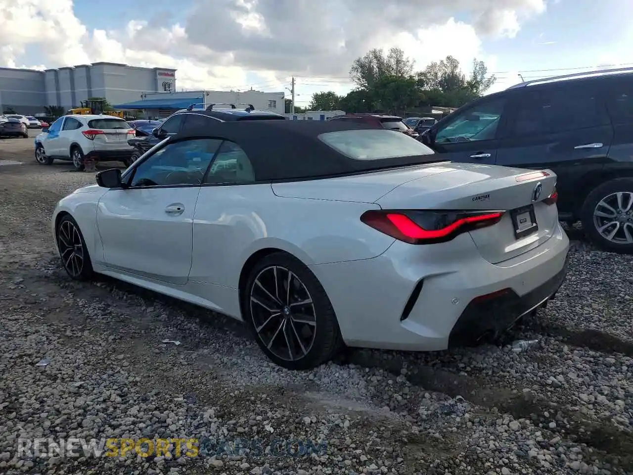 2 Photograph of a damaged car WBA23AT02PCL67909 BMW 4 SERIES 2023