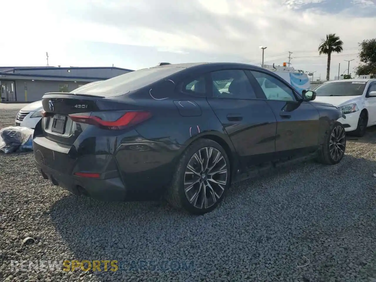 3 Photograph of a damaged car WBA63AV04PFN30895 BMW 4 SERIES 2023