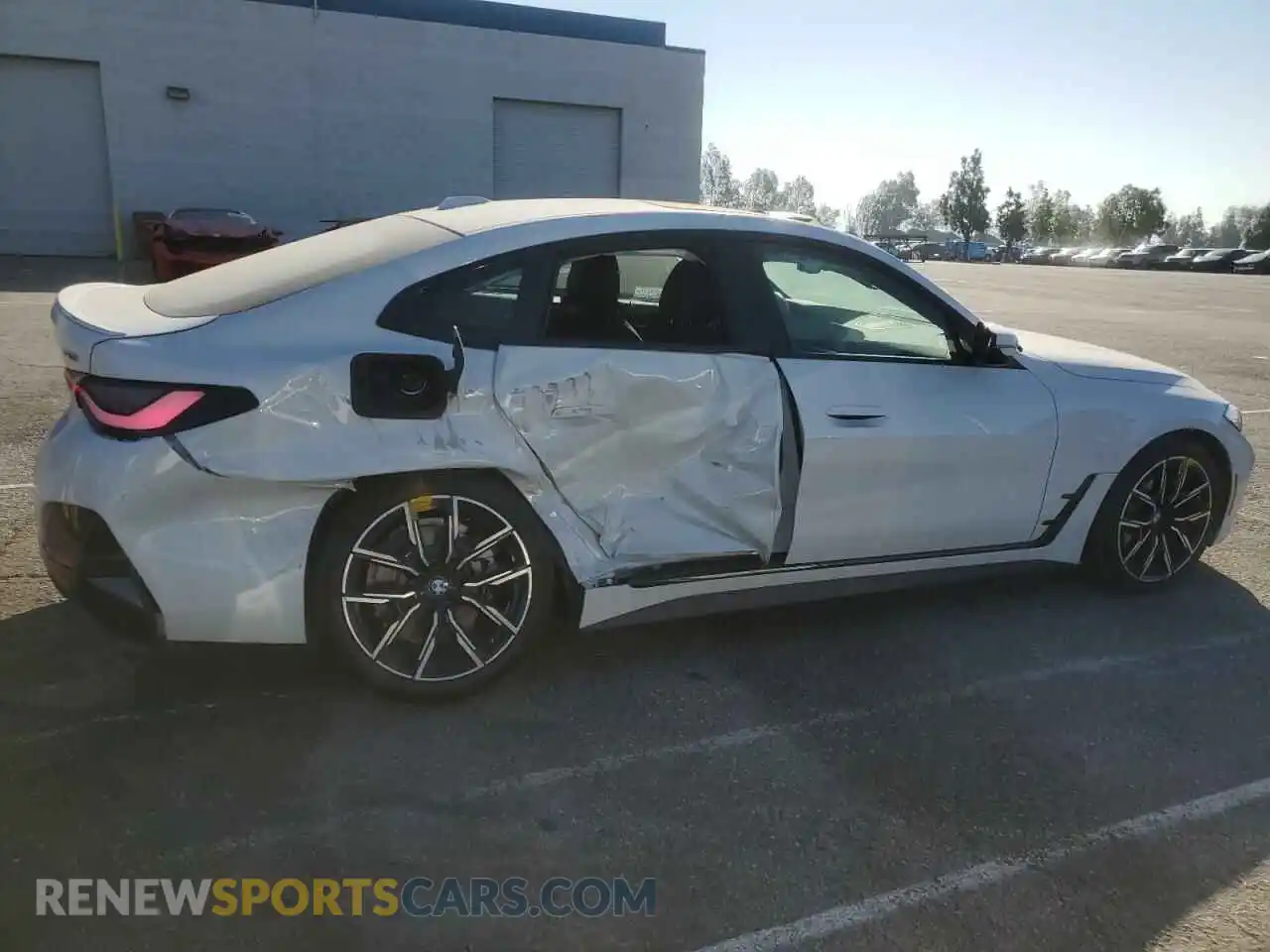 3 Photograph of a damaged car WBA63AV09PFN91000 BMW 4 SERIES 2023