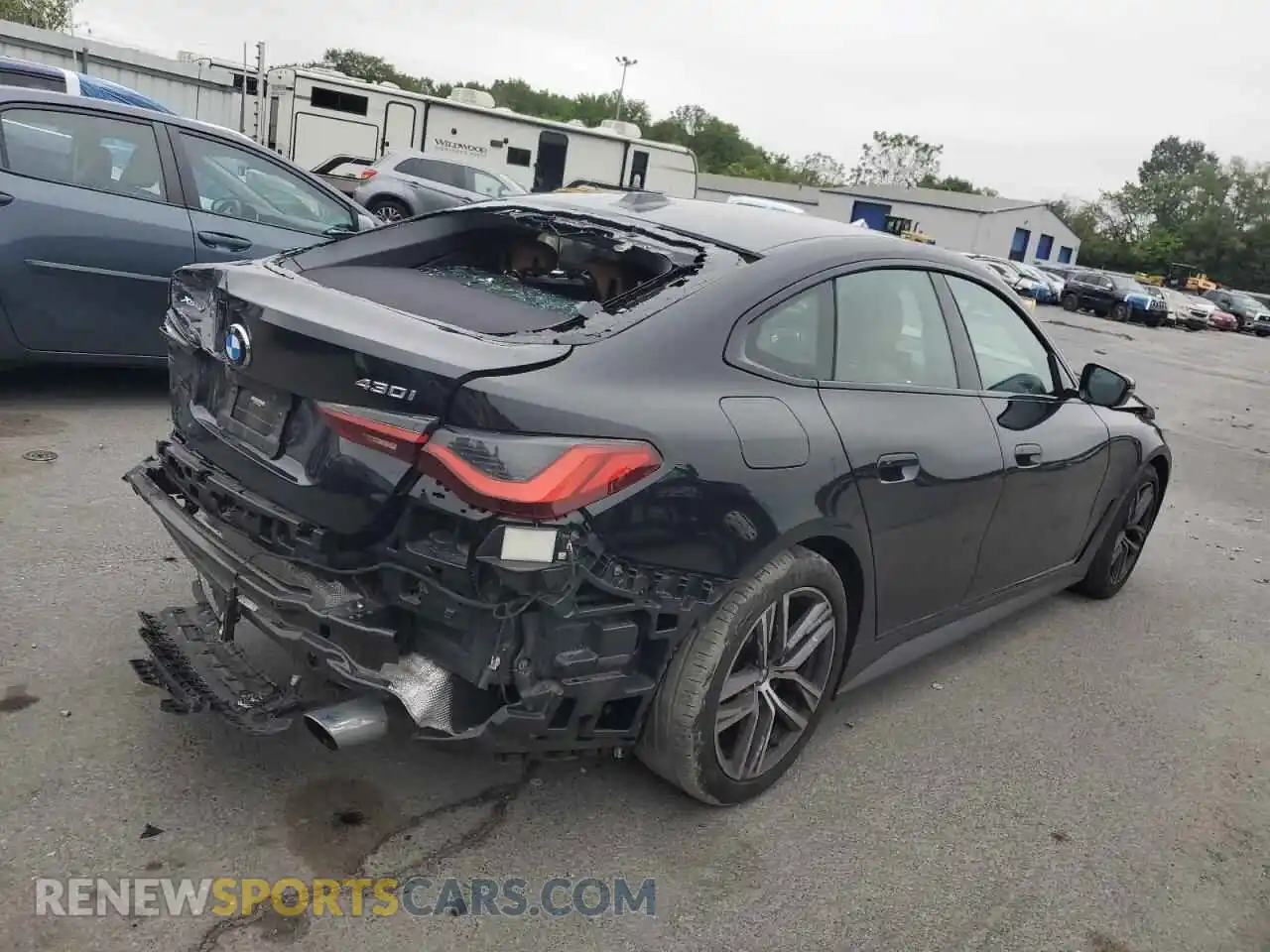 3 Photograph of a damaged car WBA73AV04PFP42085 BMW 4 SERIES 2023