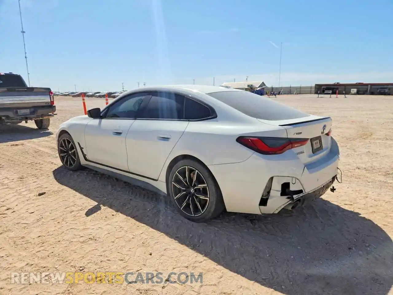 2 Фотография поврежденного автомобиля WBA73AV05PFP14568 BMW 4 SERIES 2023