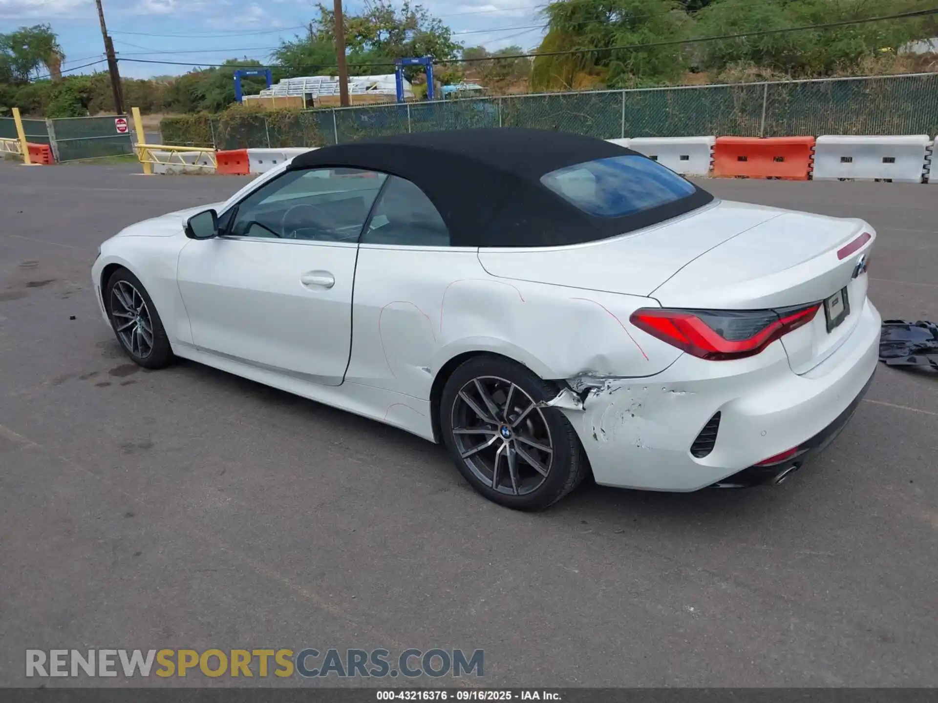 3 Photograph of a damaged car WBA23AT02RCR83743 BMW 4 SERIES 2024