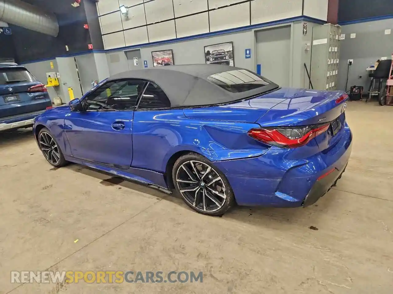 2 Photograph of a damaged car WBA43AT02RCP70302 BMW 4 SERIES 2024