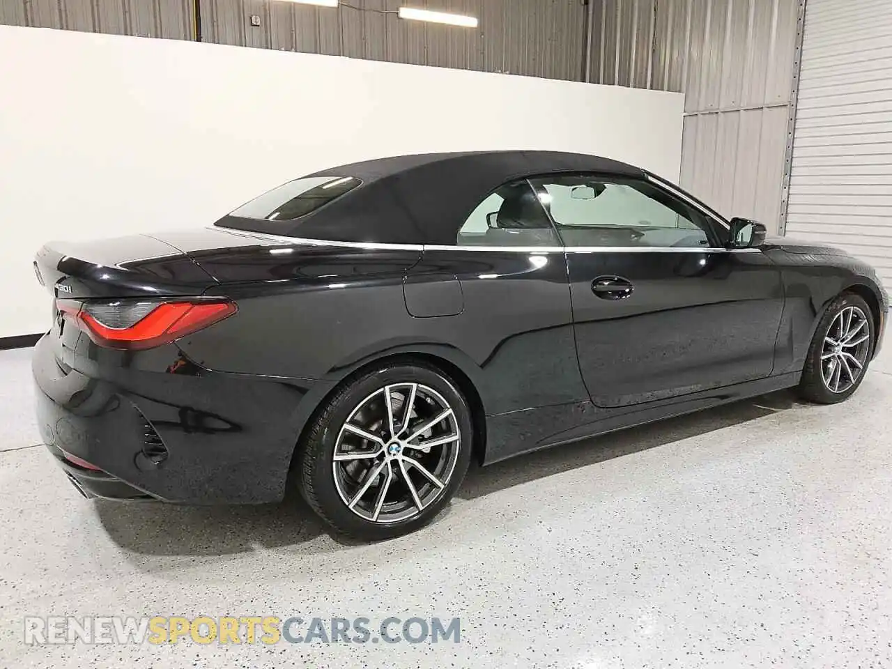 3 Photograph of a damaged car WBA43AT02RCR37449 BMW 4 SERIES 2024