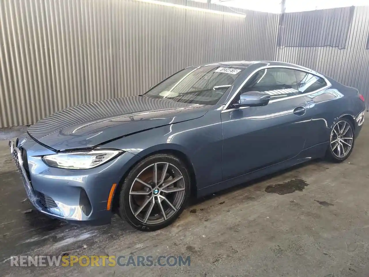1 Фотография поврежденного автомобиля WBA53AP0XRCR40064 BMW 4 SERIES 2024