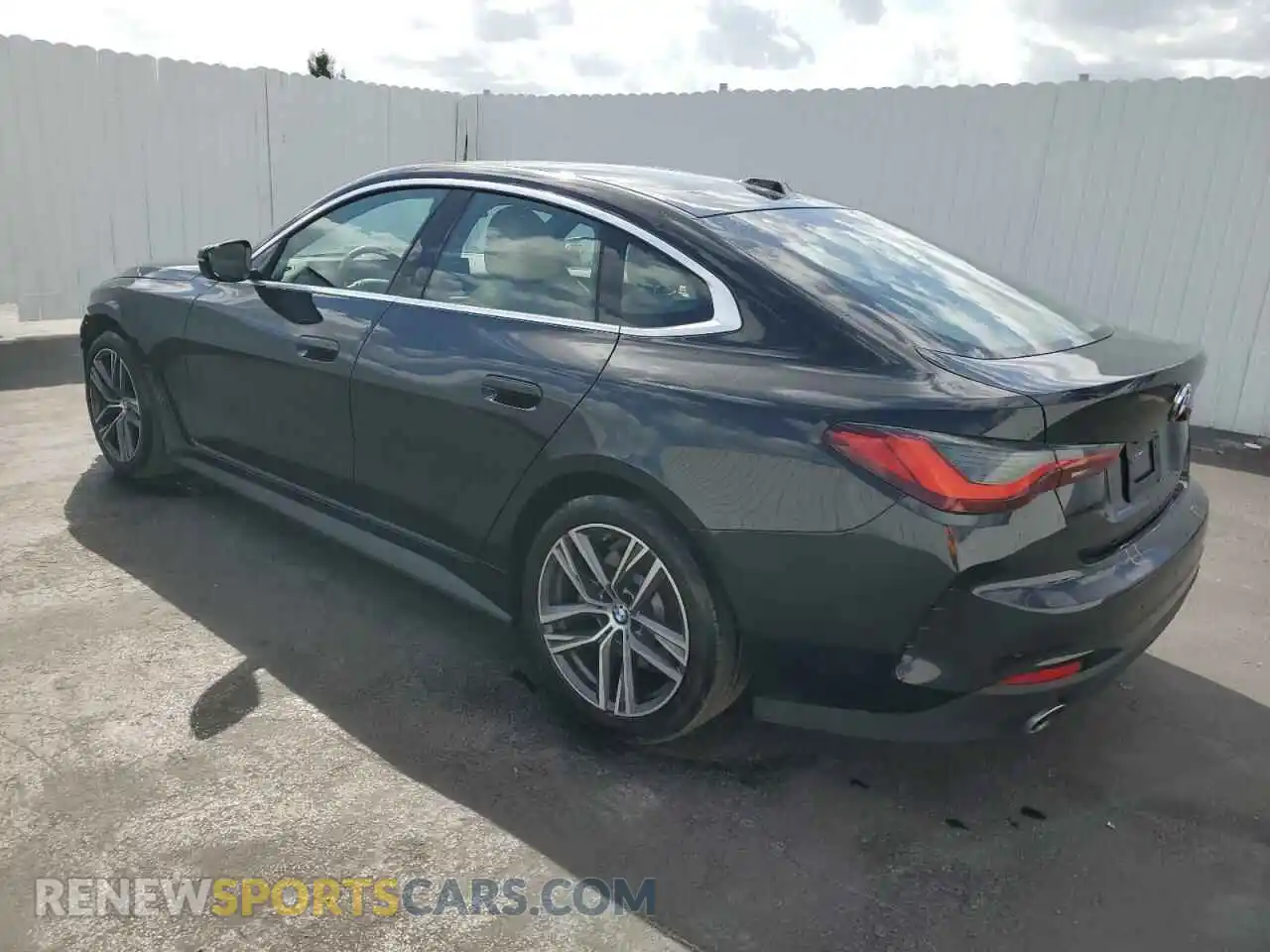 2 Photograph of a damaged car WBA63AV05RFR56274 BMW 4 SERIES 2024