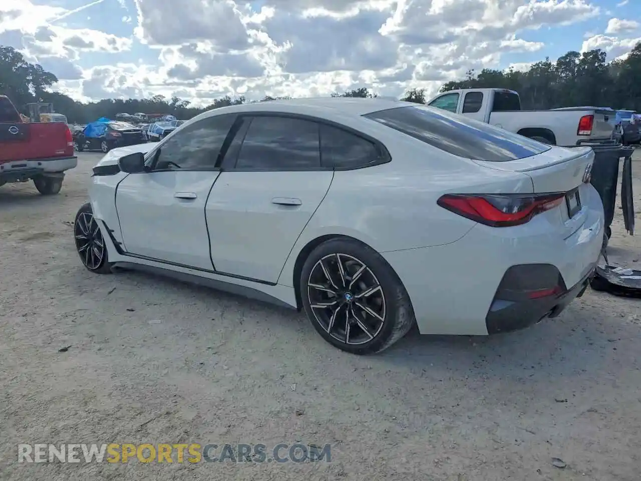2 Фотография поврежденного автомобиля WBA63AV09RFR66158 BMW 4 SERIES 2024